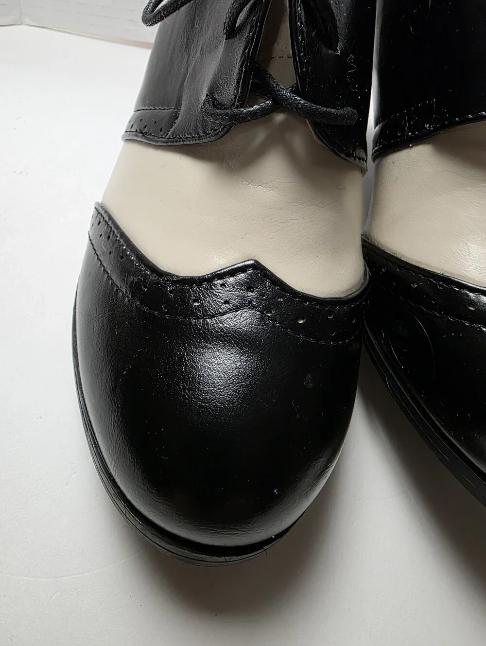 Chase & Chloe Dora 5 Two Tone Retro Style Heeled Shoes Sz 10
